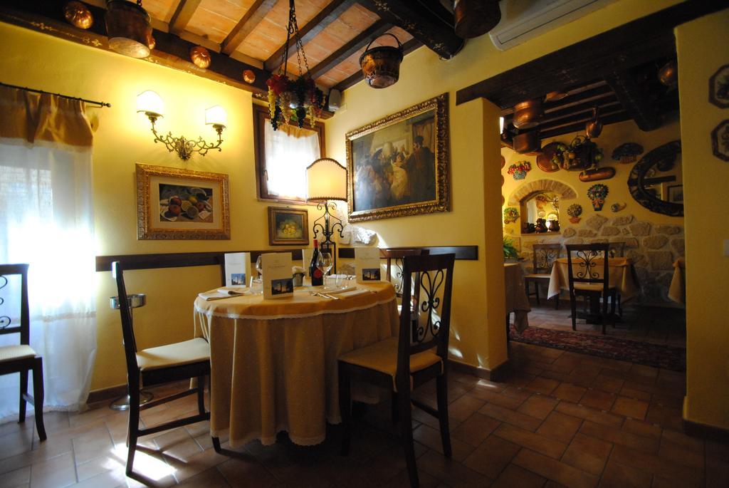 Torre Sangiovanni Albergo E Ristorante Da Rosary Todi Exterior foto