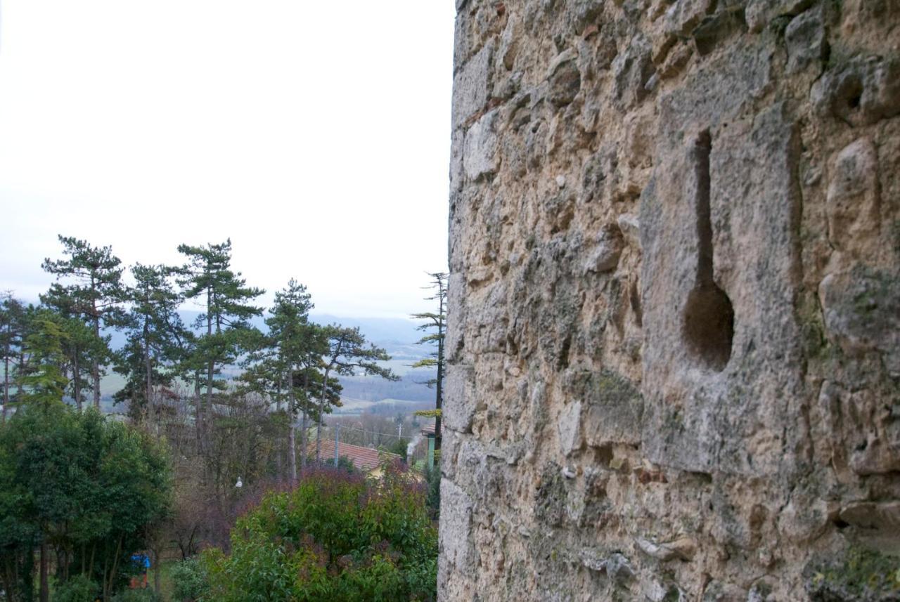 Torre Sangiovanni Albergo E Ristorante Da Rosary Todi Exterior foto